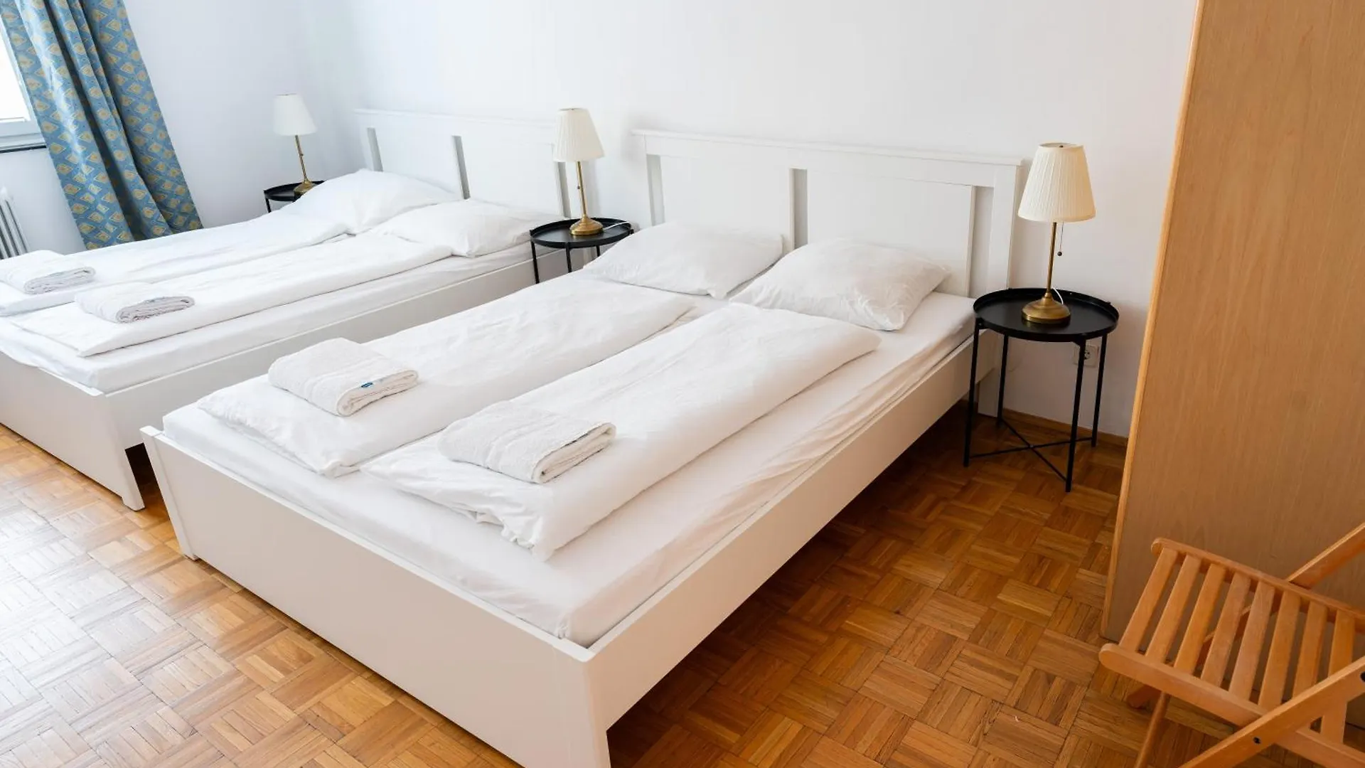 Central Living Apartment Opera Viena 0*,