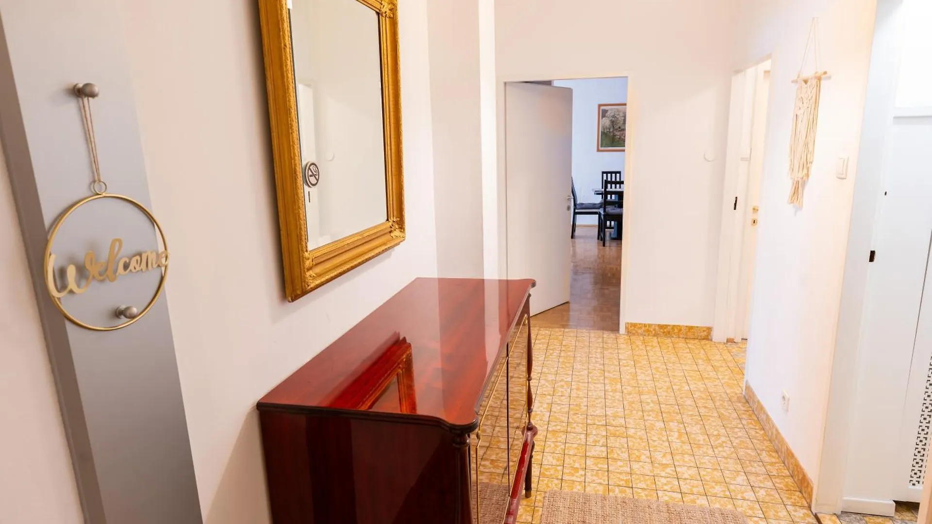 Central Living Apartment Opera Viena Austria