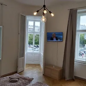  Apartamento Lovely New 2 Bedroom Near Hannovamarkt