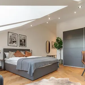 Apartament Designer Apartments, 2 Min To U1 Reumannplatz, Wiedeń