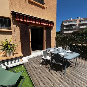 https://coquet-cavalaire-sur-mer.fr-provencehotel.com